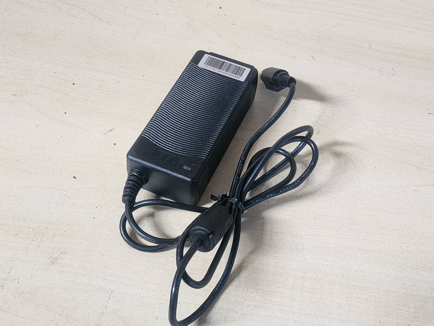อะแดปเตอร์ AC สำหรับ GVE GM60240275F ของแท้ GM60-240275-F 24V 2.75A(3 Pin )