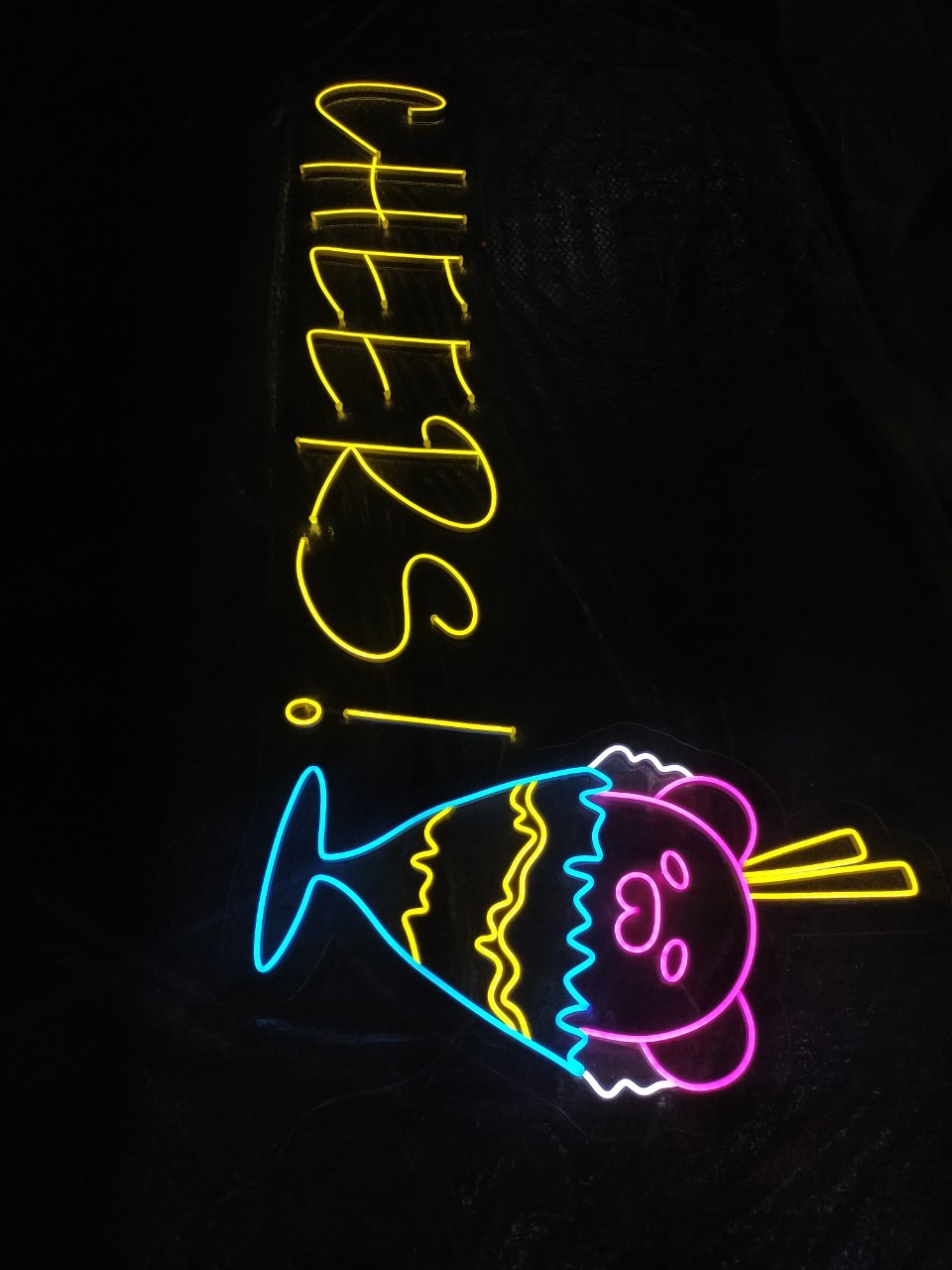 ไฟนีออน เฟค