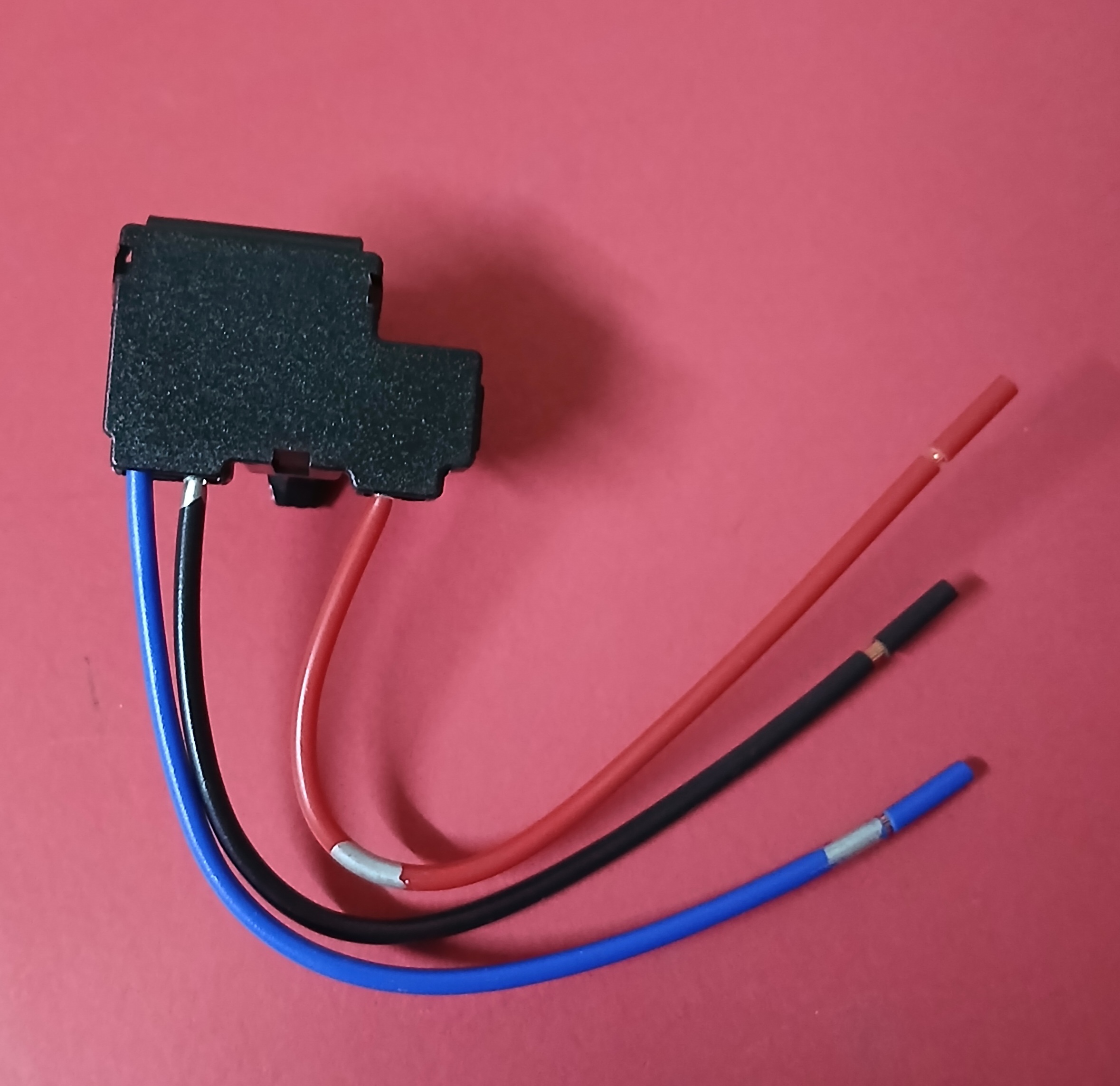 H4 ตัวเมียมีสาย IM