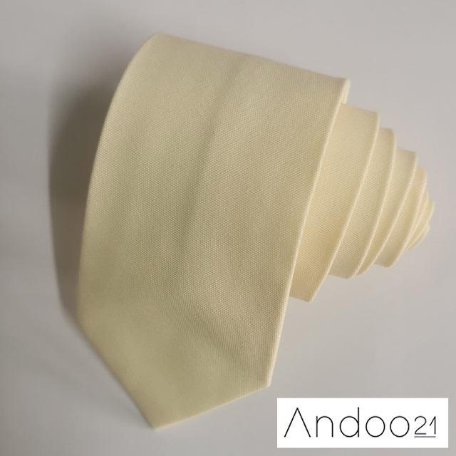 NT354_เนคไทผ้าโทเร สีขาวครีม หน้ากว้าง 2.5 นิ้ว