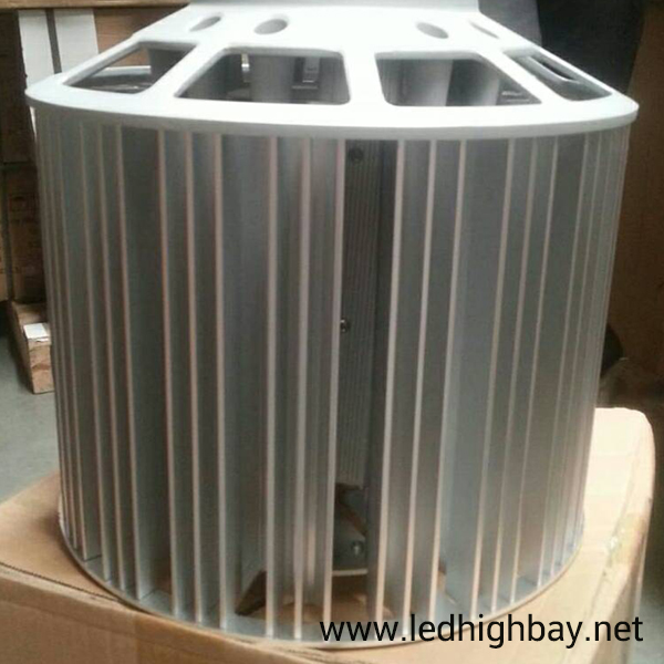 โคมไฮเบย์ LED 150w ยี่ห้อ GATA รุ่น CROSS (แสงขาว)