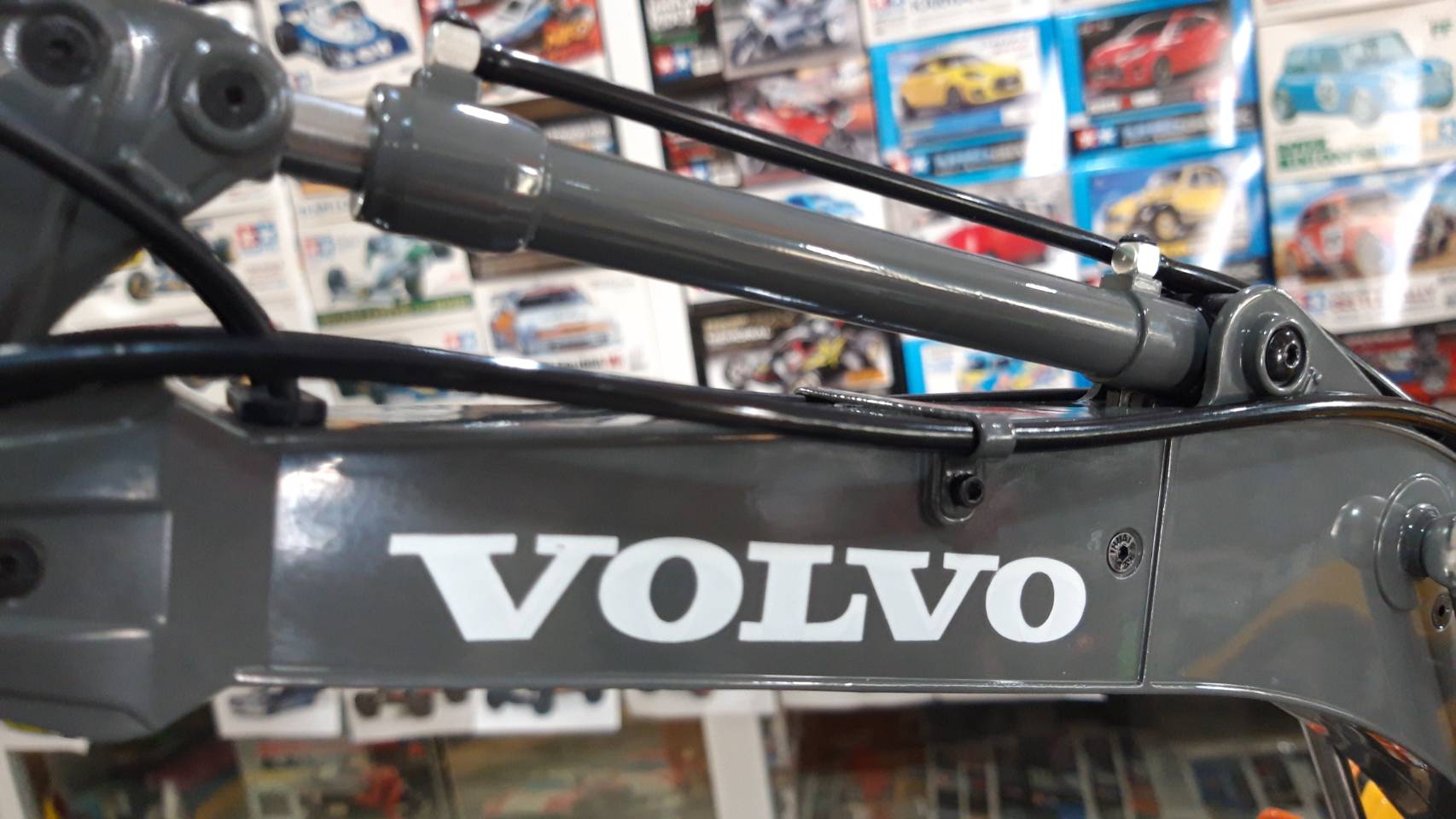 Volvo EC160E (1:14 Full Metal)