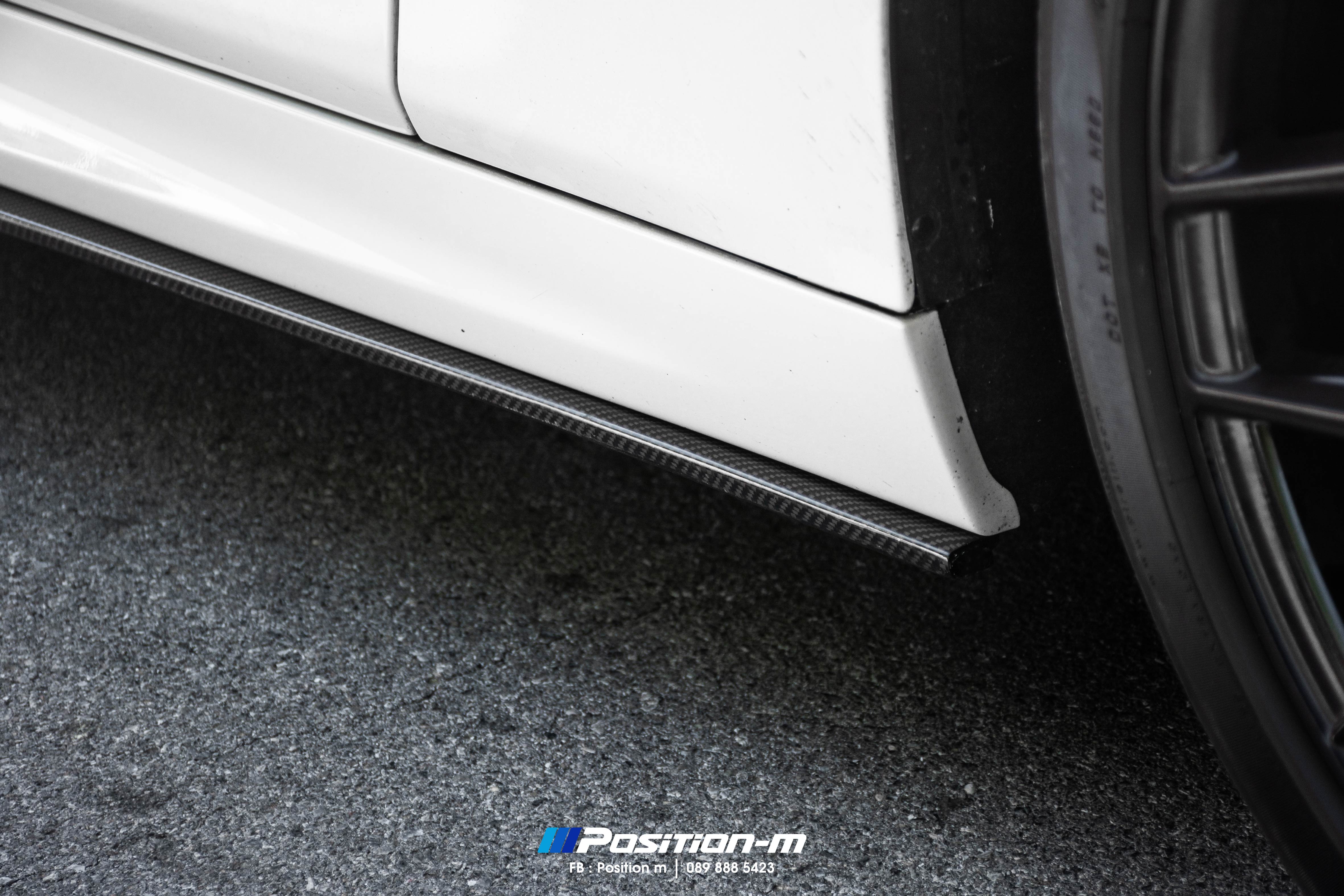 Side skirt pure carbon