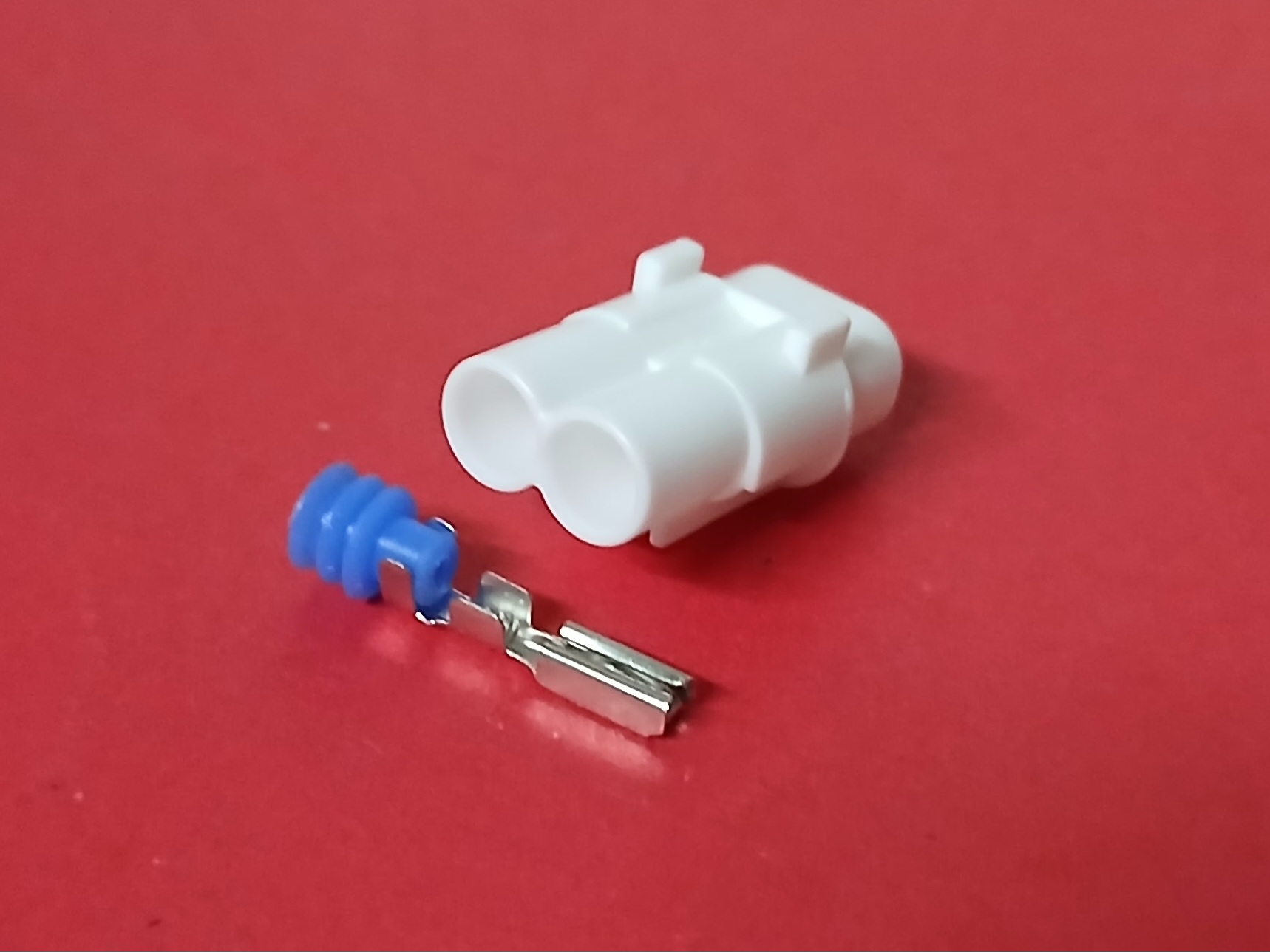 2 พิน ขาว Yamaha มีบ่าล่าง #2321