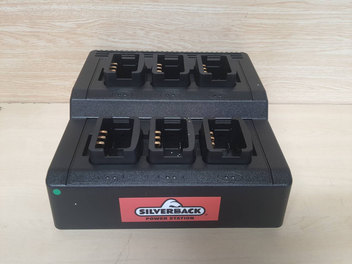 แท่นชาร์จแบต Silverback SP-UNIVERSALCH6 เครื่องสแกนบาร์โค้ด 6-Way Docking Station - EXCL PSU-s