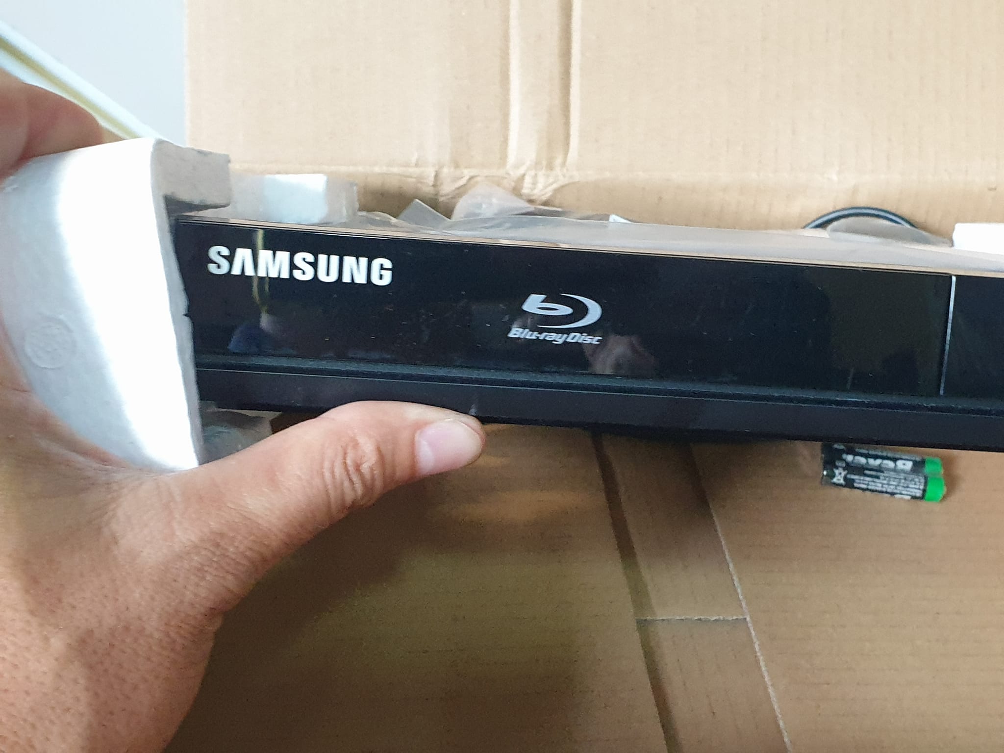 เครื่องเล่น blu ray samsung ตัวละ 1100 บาท สภาพใหม่