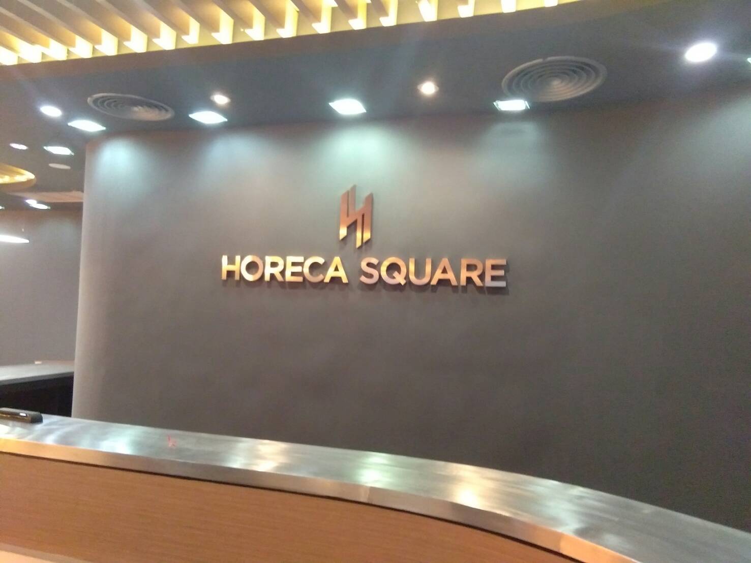 ป้ายอักษรโลหะโรสโกลด์ (rose gold) #รัชดา