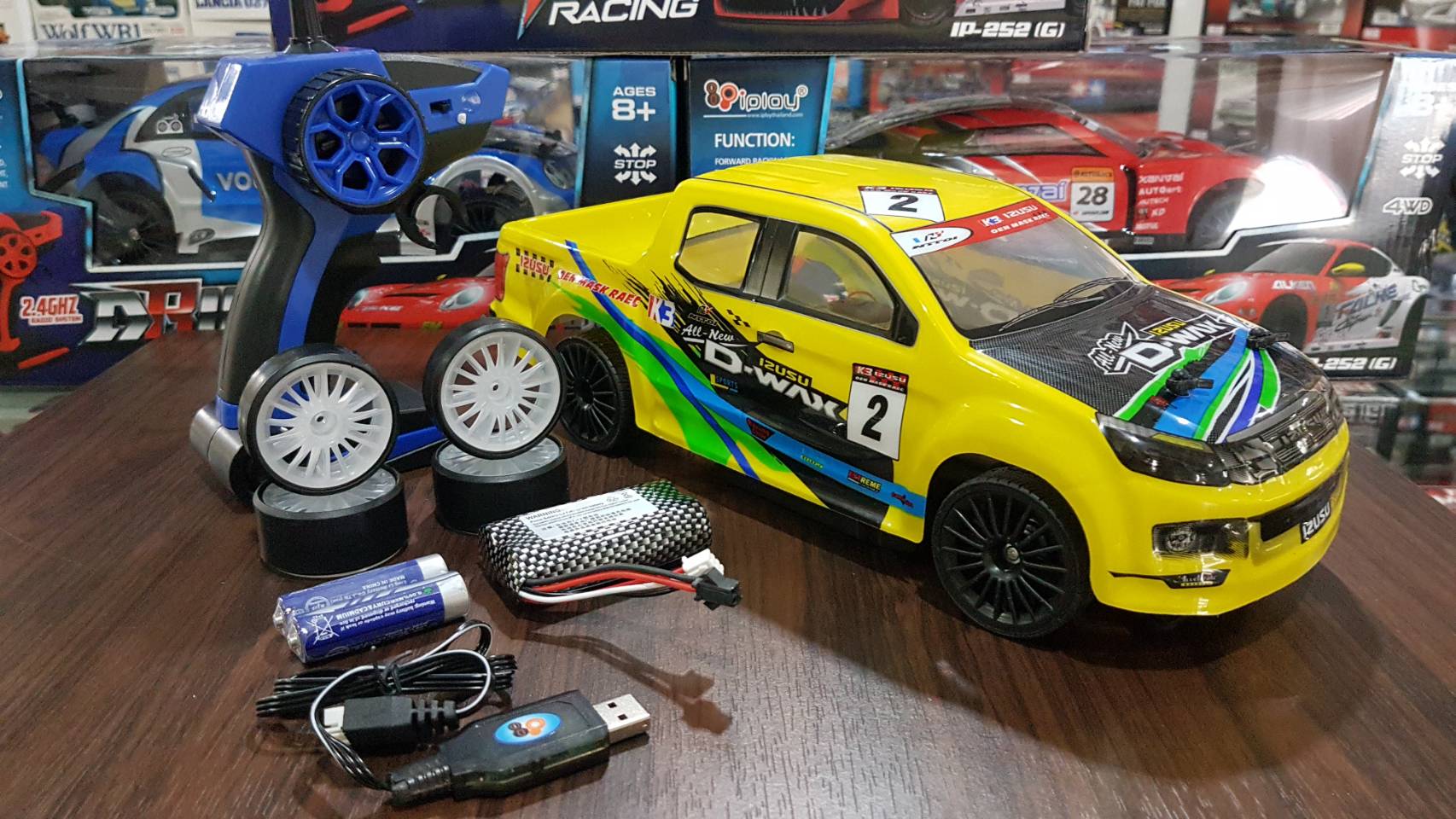รถบังคับดริฟ สเกล 1:16 (2.4GHz) (หลายสีหลายแบบ)