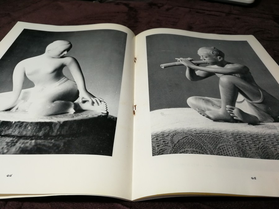 การเเสดงผลงานประติมากรรม ของ ชิต เหรียญประชา 22-31 ต.ค.2530