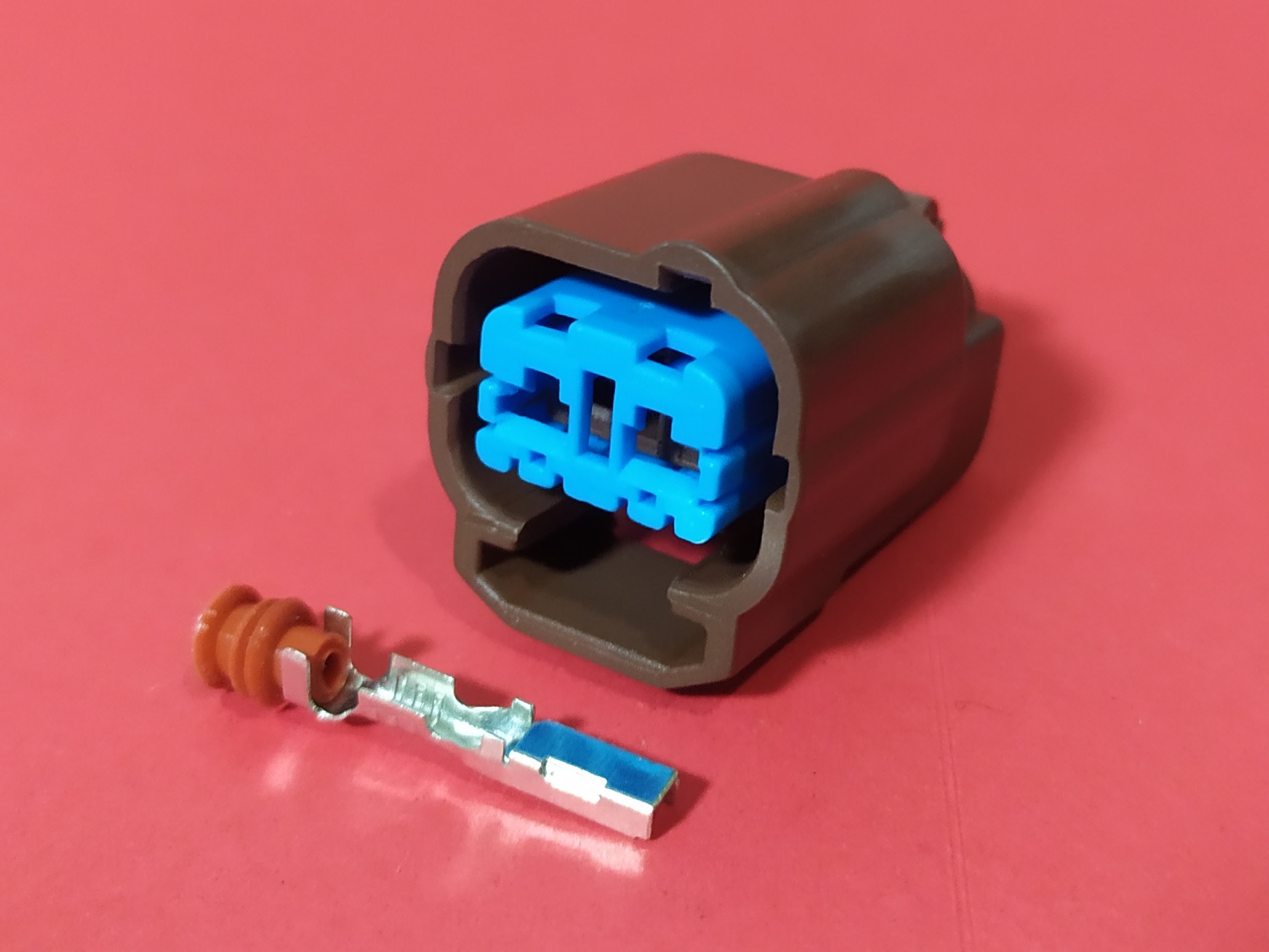 2 พิน น้ำตาล โซลินอยเกียร์ Honda #0593