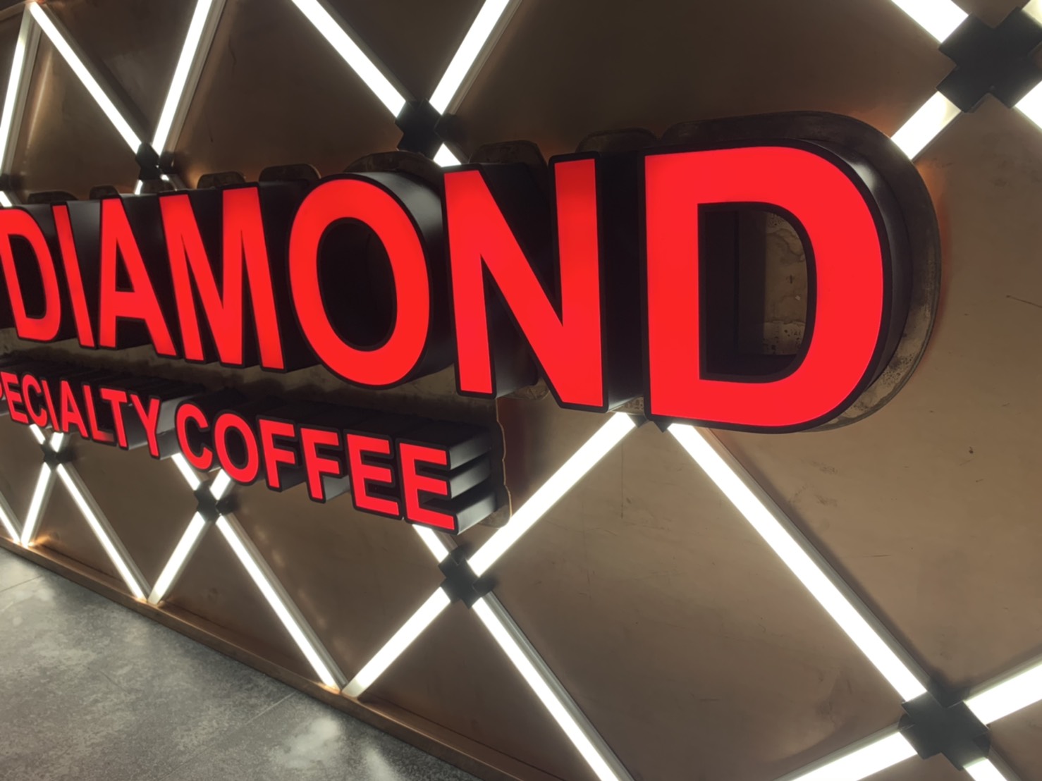 ป้ายกล่องไฟ - ร้านกาแฟ RED DIAMON ติดตั้งป้ายเซ็นทรัลวิลเลจ #ร้านป้ายสมุทรปราการ