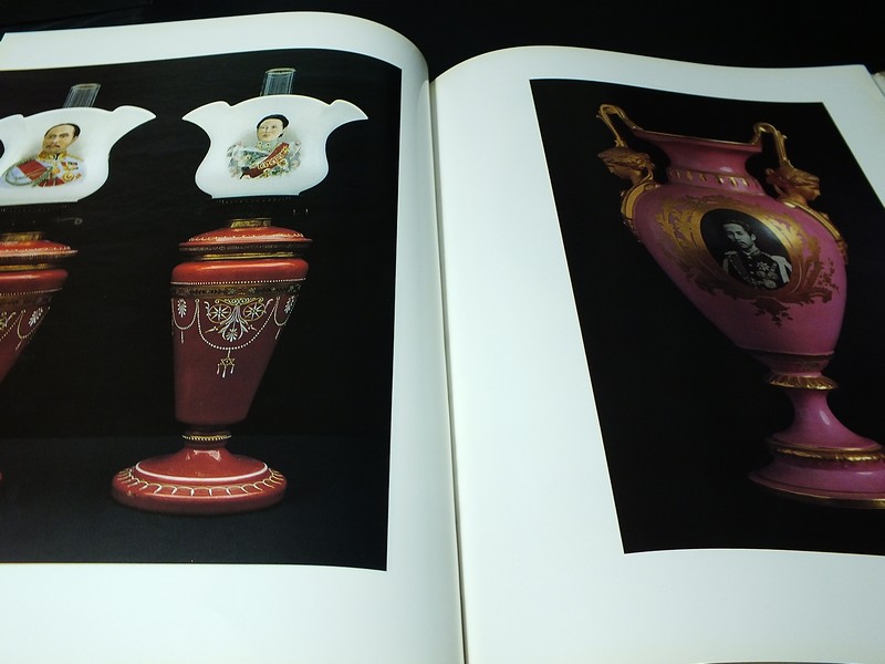 COLLECTION & HOUSE ฉบับ ศิลปะล้ำค่า เเละพระบรมฉายาลักษณ์ ร.5 ศิลปะสวยงามที่ทรงคุณค่า ปกแข็ง ปี 2534