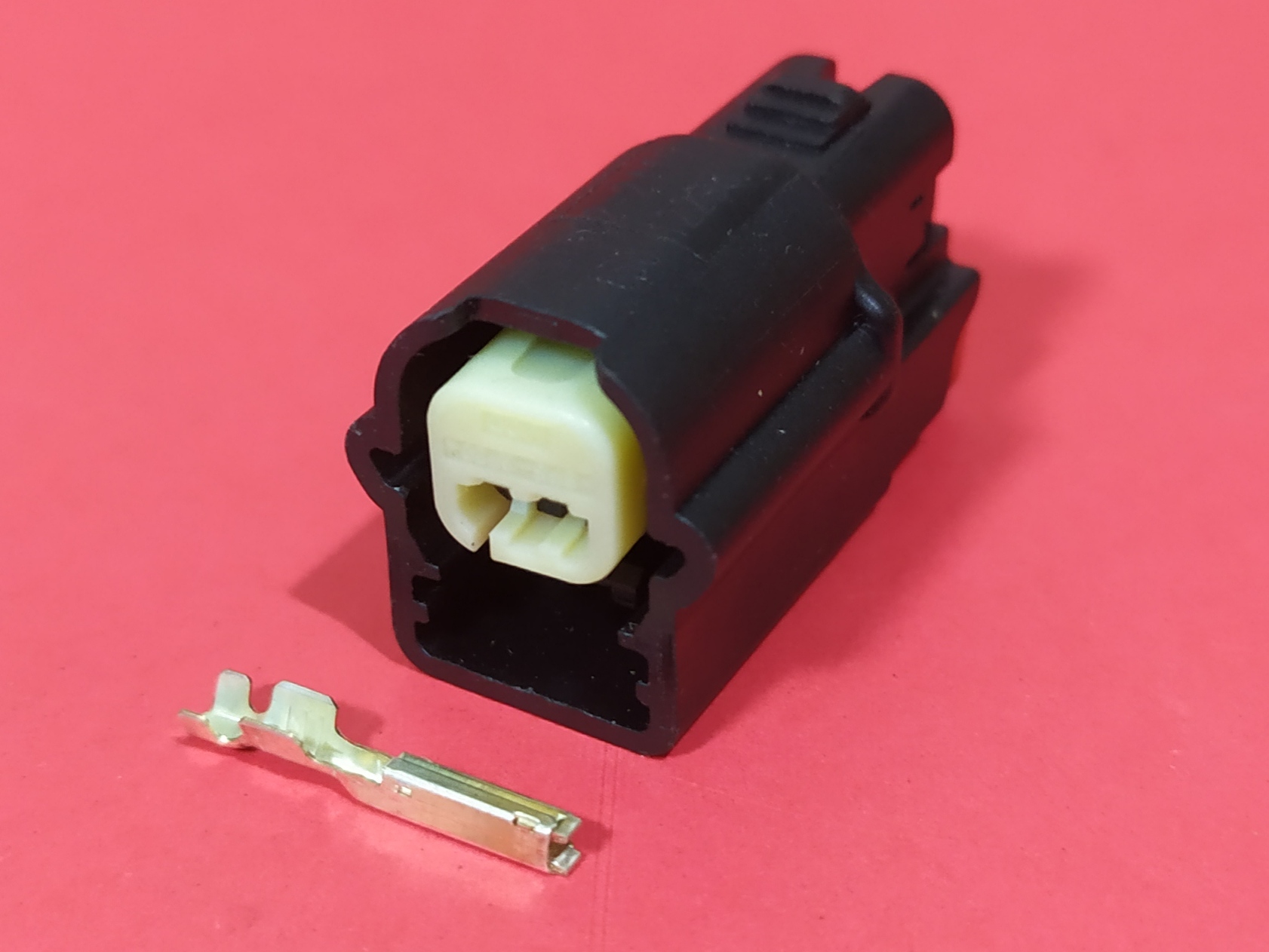 2 พิน ดำ ไฟตัดหมอก ร่องเล็ก #2110