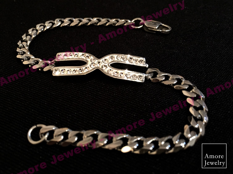 Bracelet with Crystal in X Shape - สร้อยข้อมือประดับคริสตัลรูปตัวX