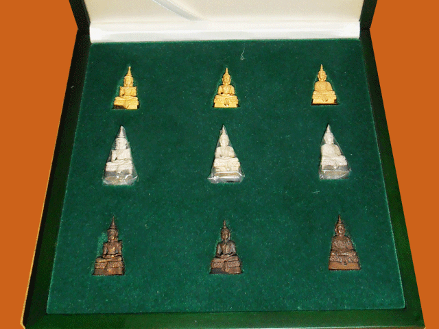 พระแก้วมรกต3ฤดู 9 องค์ วัดบวรนิเวศวิหาร2538