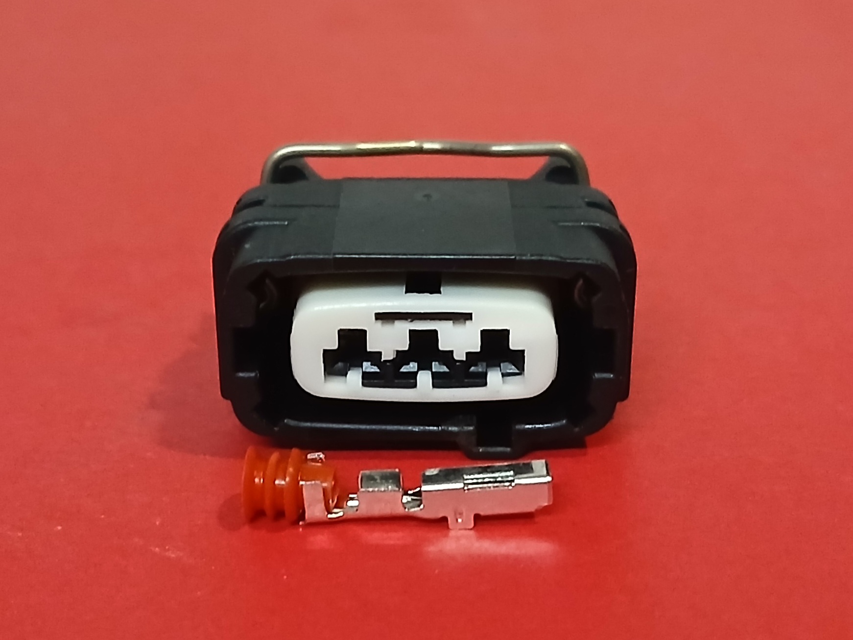 3 พิน ดำ Hyundai MAZDA #7039Q