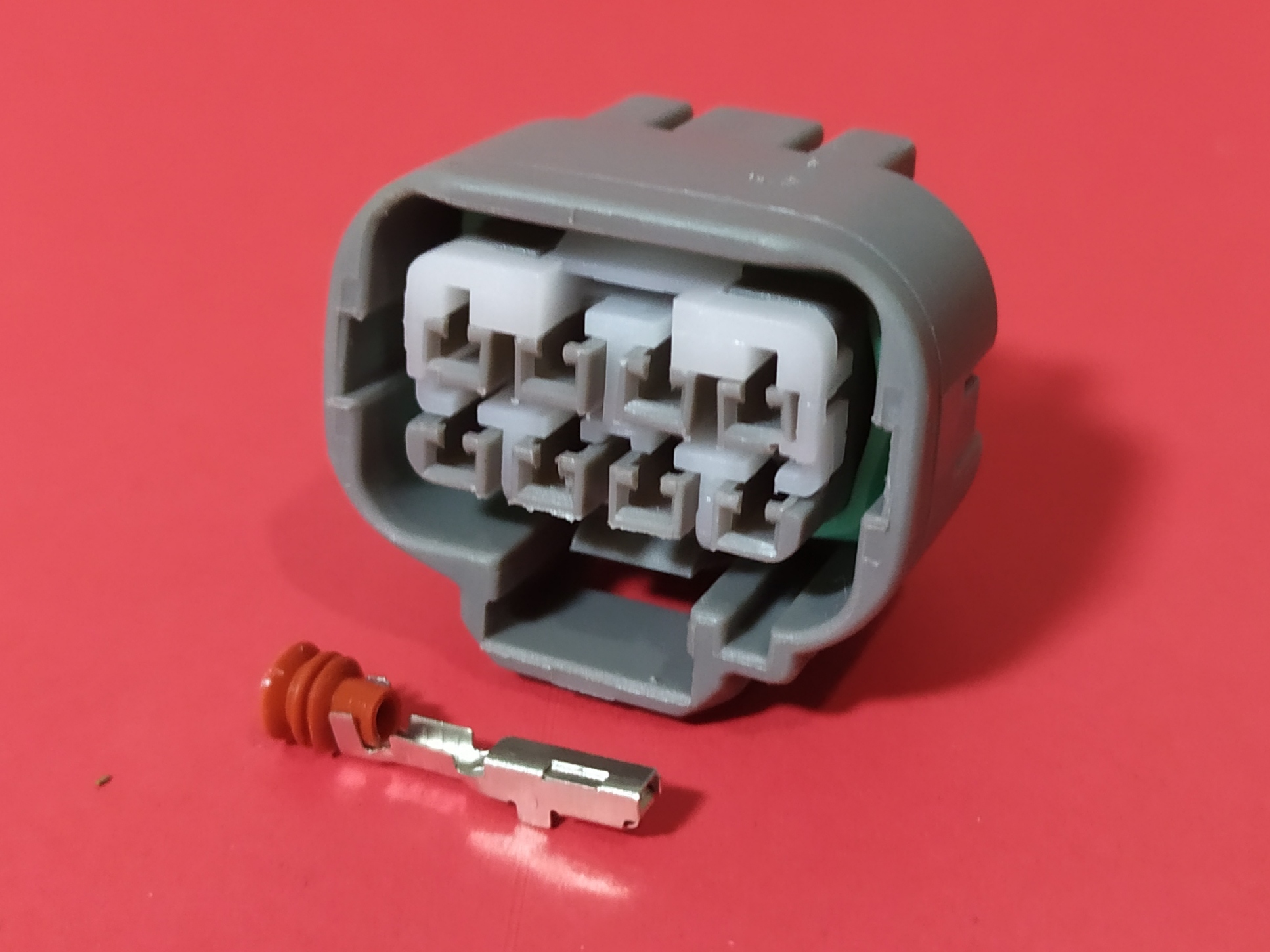 8 พิน เทา Head lamp Toyota ร่องบนซ้าย #10891