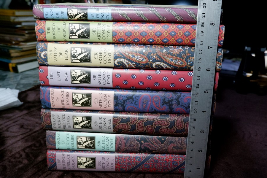 ชุด sherlock holmes by sir artur conan doyle ปกเเข็ง 8 เล่ม ปี 1994 (print in usa)