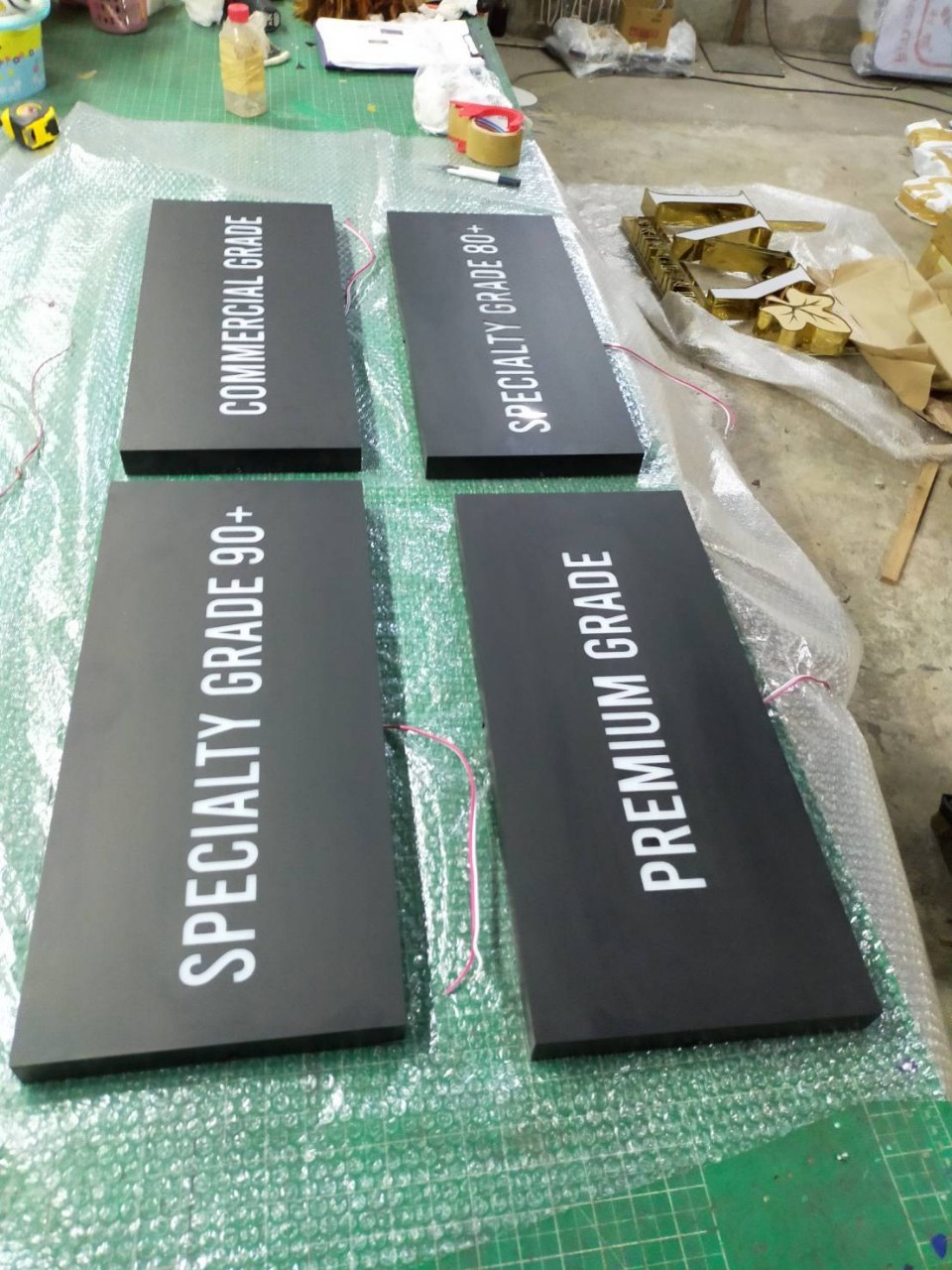 งานป้ายไฟ