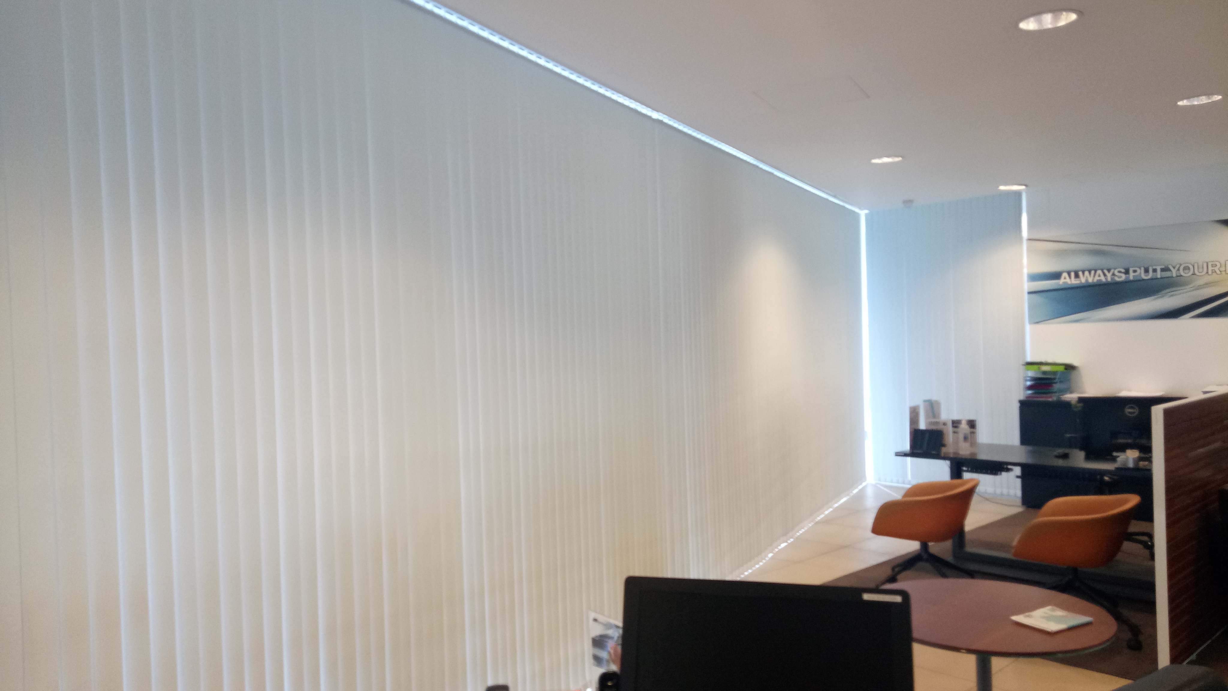 ม่านปรับแสงทึบแสง "Blackout Verticai Blinds" ผ้าม่าน ม่าน มู่ลี่ มู่ลี่ไม้ ม่านม้วน วอลเปเปอร์ รับติดตั้ง ออกแบบ ราคาถูก ทุกประเภท ทุกรูปแบบ