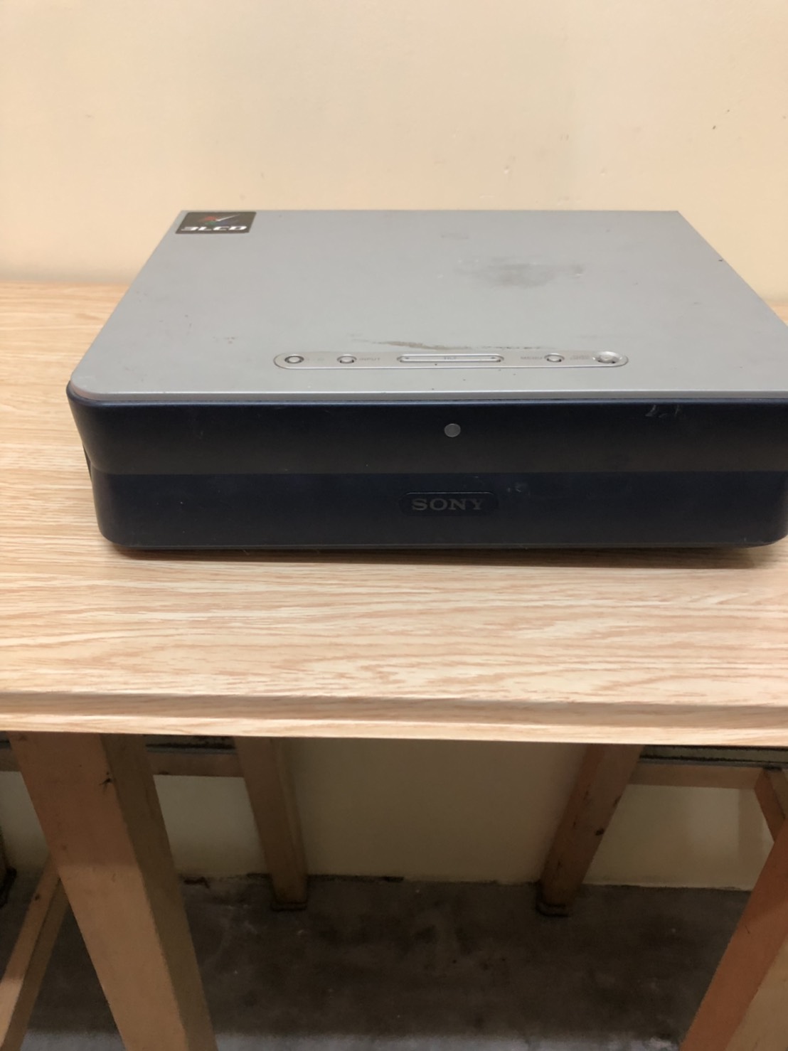 โปรจคเตอร์ SONY VPL-ES2 ตามสภาพ
