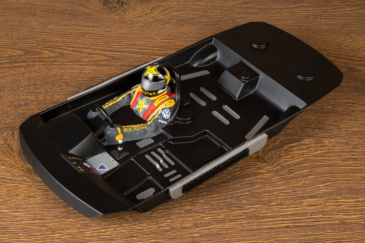 1/10 Scale Touring Car Cockpit Set (Right-Hand Drive)