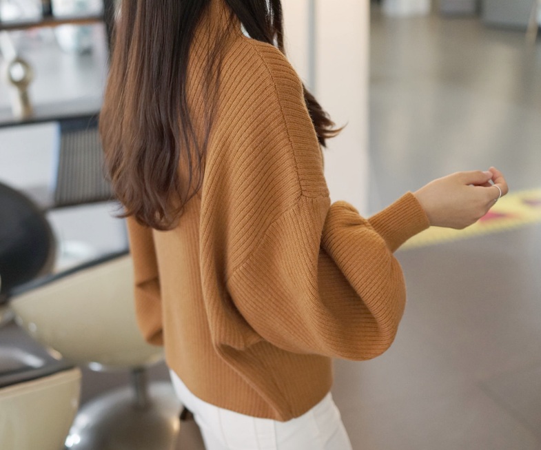 พร้อมส่ง - เสื้อไหมพรมแฟชั่น ST144 (สีน้ำตาล)