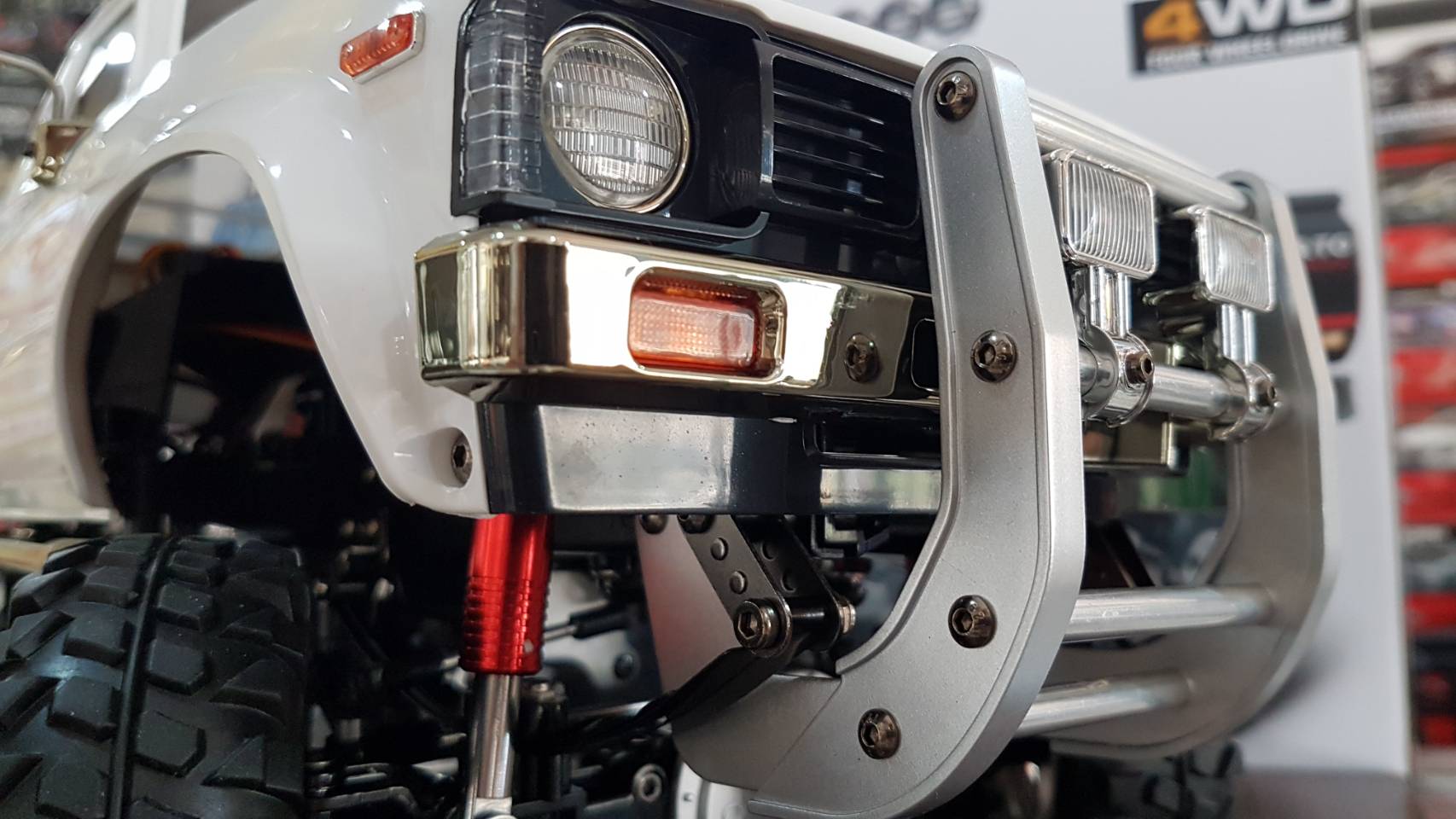 Toyota Hilux High-Lift (RTR)