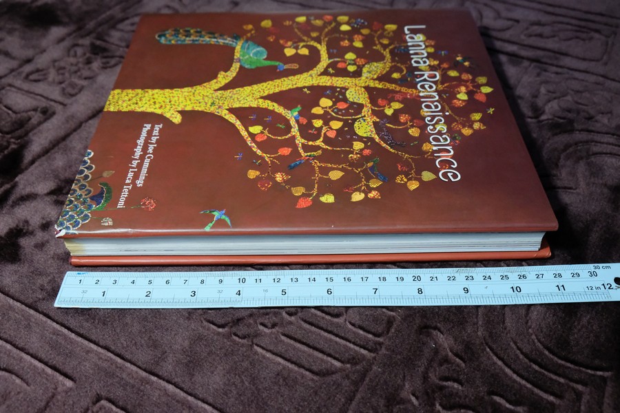 Lanna Renaissance by Joe Cummings & Luca Tettoni hardcopy copyright 2006
