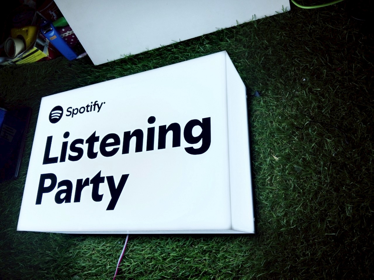 ป้ายกล่องไปอะคริลิคแสงรอบตัว ป้าย Spotity ป้ายกล่องไฟเพลง กล่องไฟดีเจ