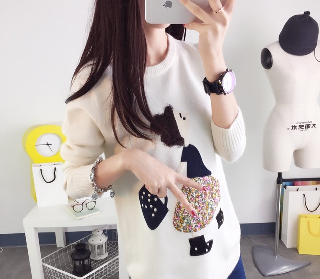 พรีออเดอร์ - เสื้อไหมพรมแฟชั่นลายการ์ตูนเด็กผู้หญิง Pre- ST655 (สีขาว)