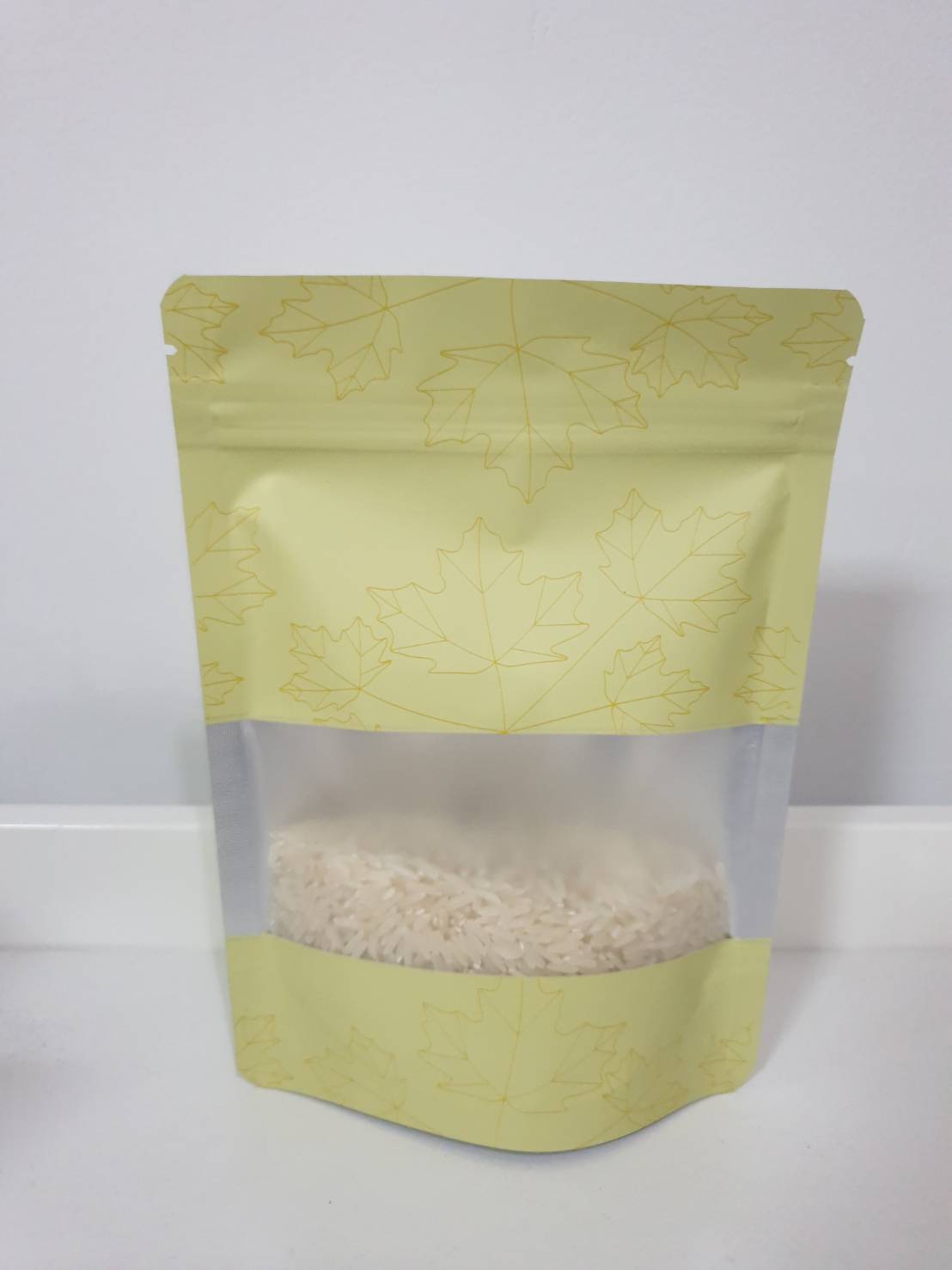 ถุงฟอยล์สีลายใบเมเปิ้ล หน้าต่างใส ซิปล็อคตั้งได้ (เมทัลไลท์)