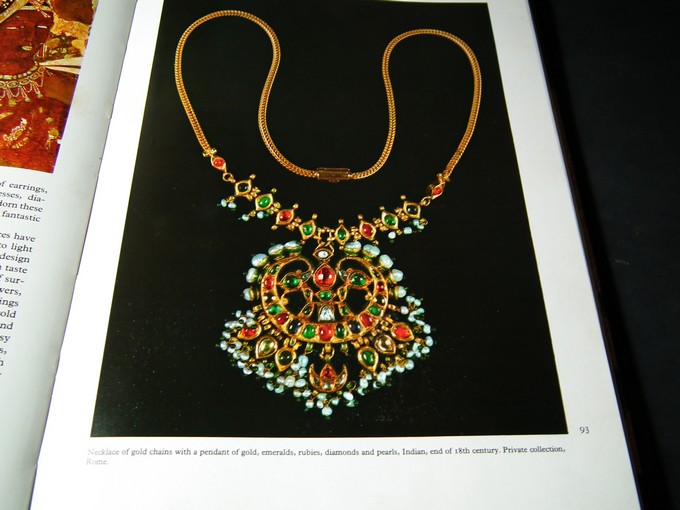 จิวเวลลี่โบราณ Jewellery through the ages ปกแข็งเล่มใหญ่ ปี 1970
