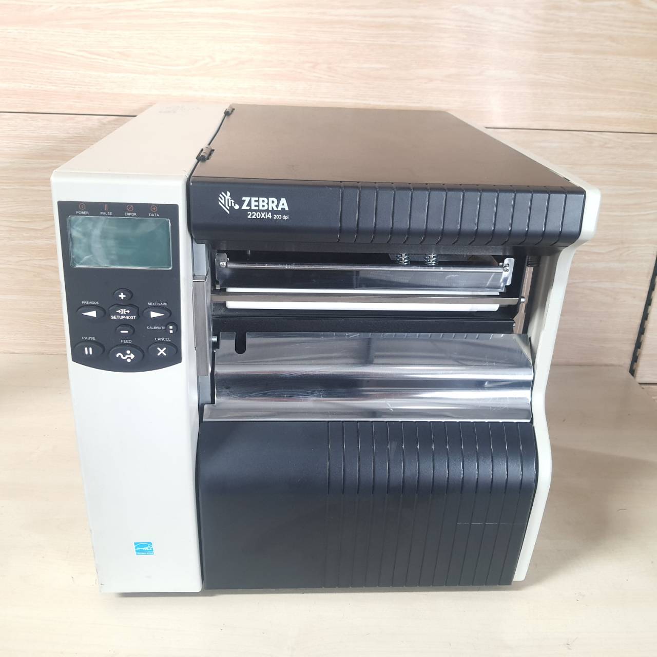 เครื่องพิมพ์บาร์โค้ด Zebra รุ่น 220Xi4 203dpi มือสอง
