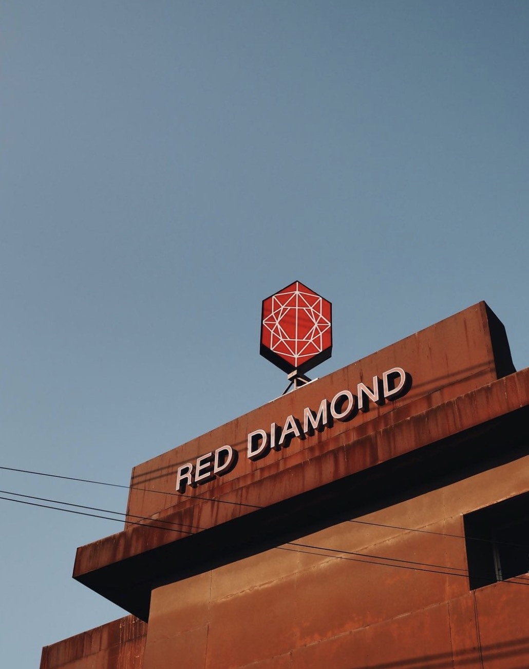 ป้ายร้านกาแฟ เรดไดมอน