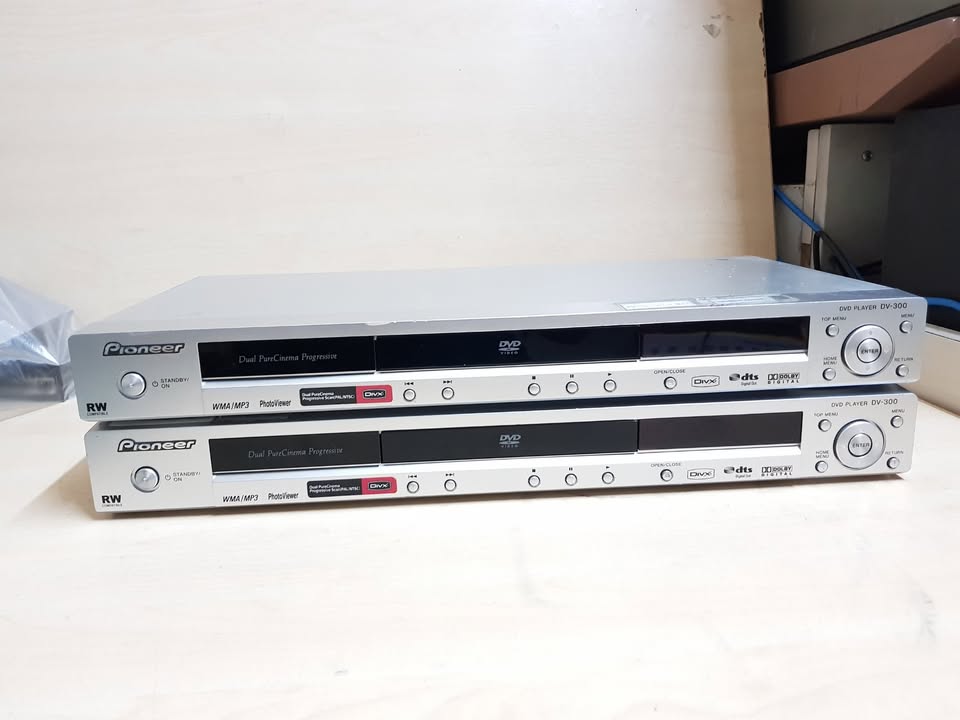 เครื่องเล่น Pioneer DV-300 มือสอง