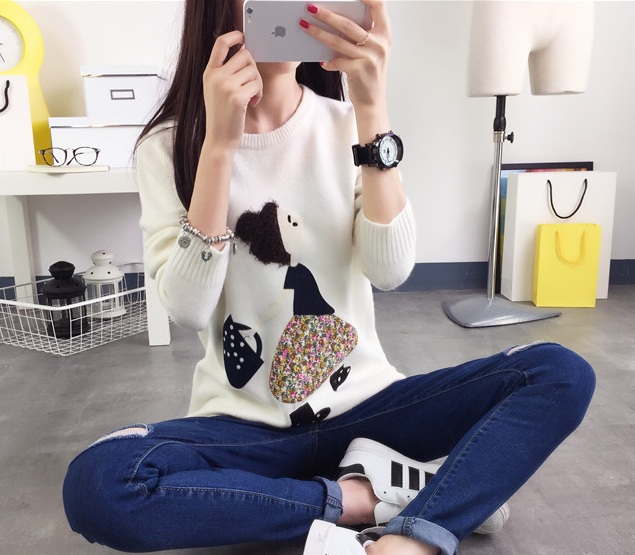 พรีออเดอร์ - เสื้อไหมพรมแฟชั่นลายการ์ตูนเด็กผู้หญิง Pre- ST655 (สีขาว)