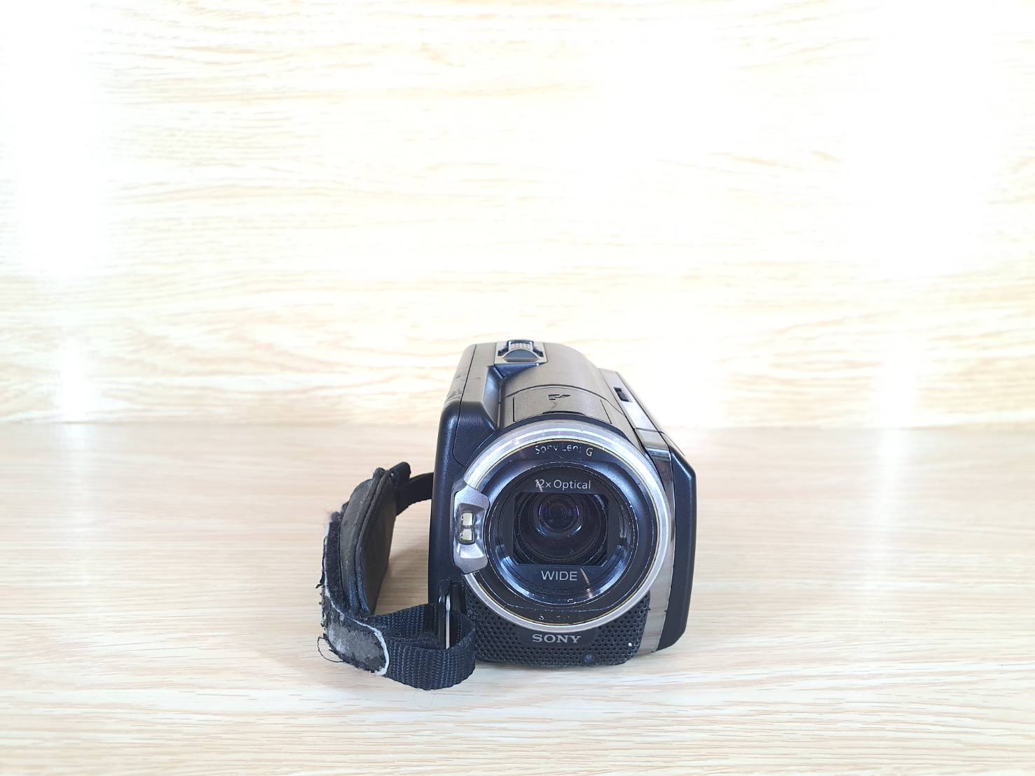 Sony HDR-PJ600 Handycam Camcorder
