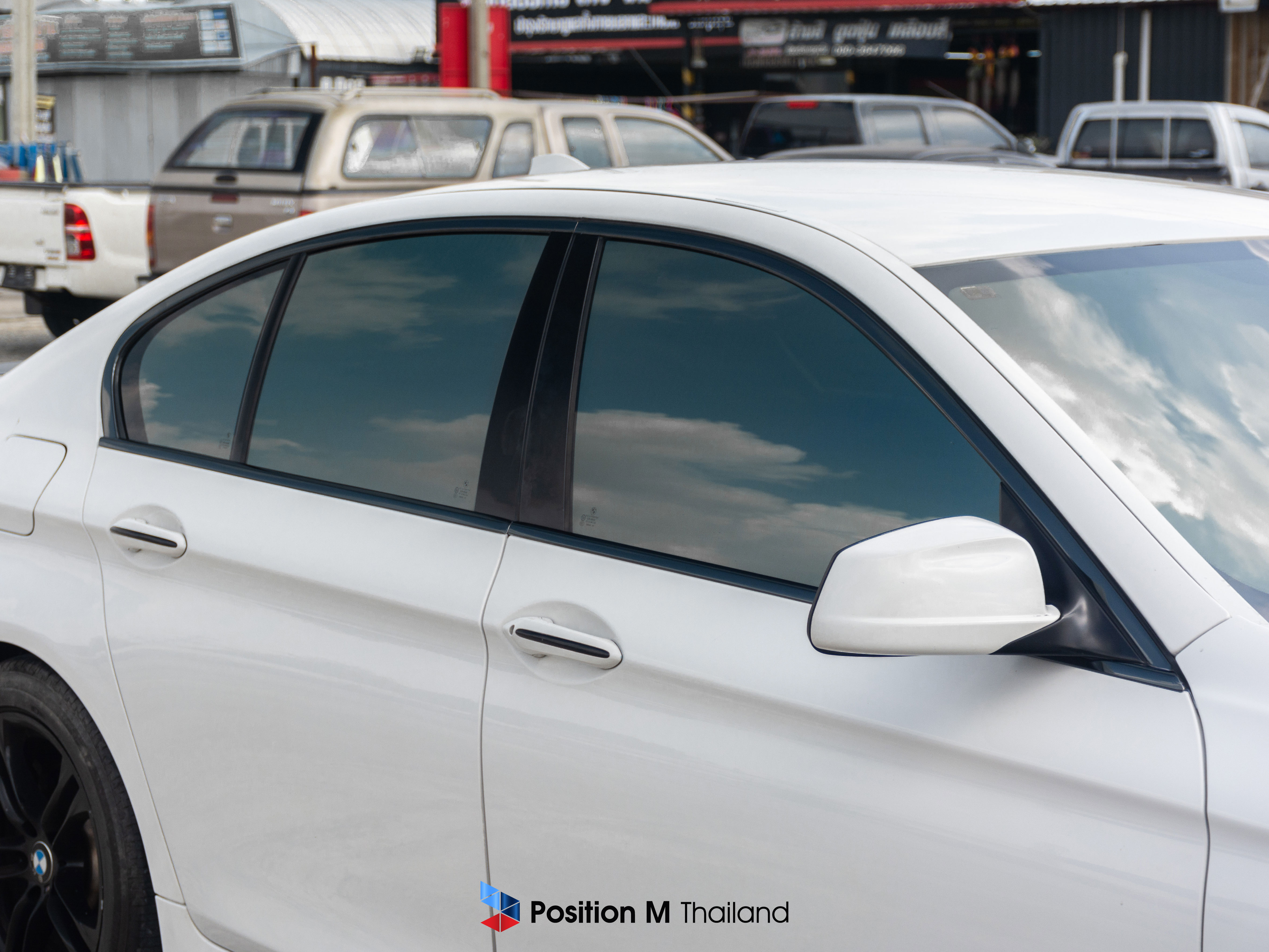 BMW F10 คิ้วประตู