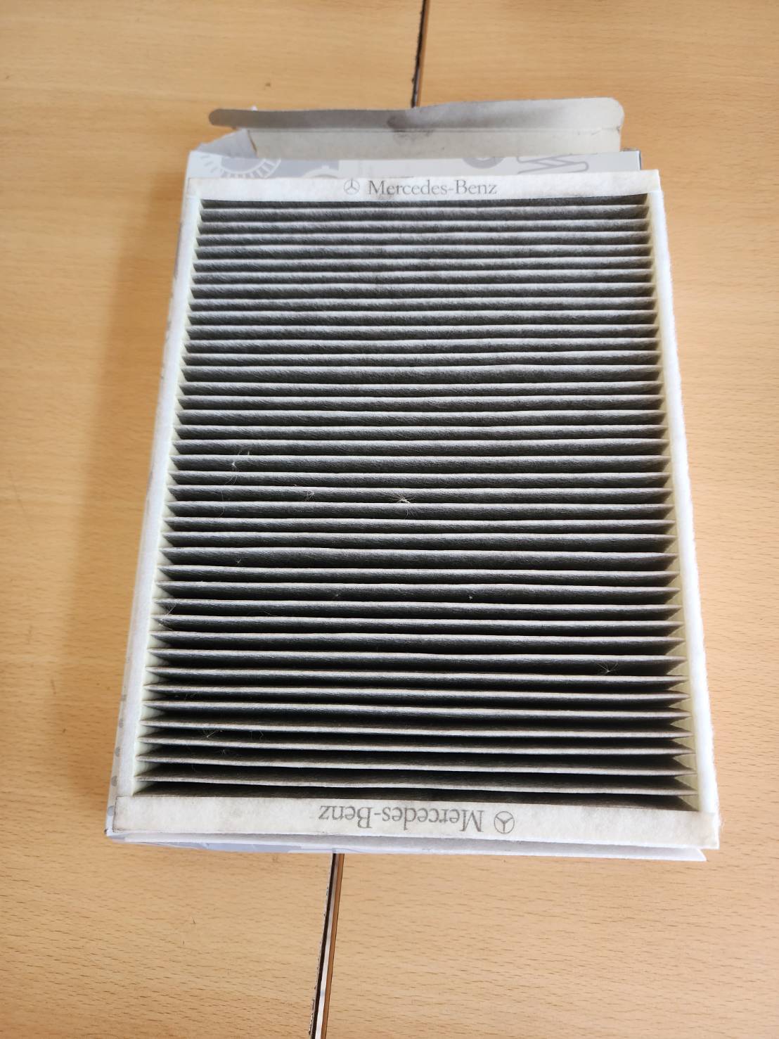 A1668300218 Air Filter ภายใน Air สำหรับ Benz ML300 ML320 ML350 ML500 C180 C200 W166 X166 W205 S205 166 830 0218