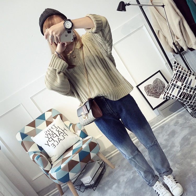 พรีออเดอร์ - เสื้อไหมพรมแฟชั่นทรงหลวม Pre - ST765 (สีครีม)