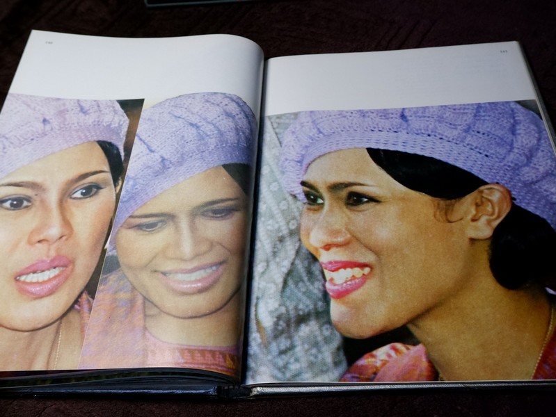 ลิลิตพระราชประวัติ เเละพระบรมฉายาลักษณ์ ของ สมเด็จพระนางเจ้าสิริกิติ์ พระบรมราชินีนาถ ปกเเข็ง