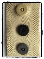 กระดุมปลายมน B สีครีม