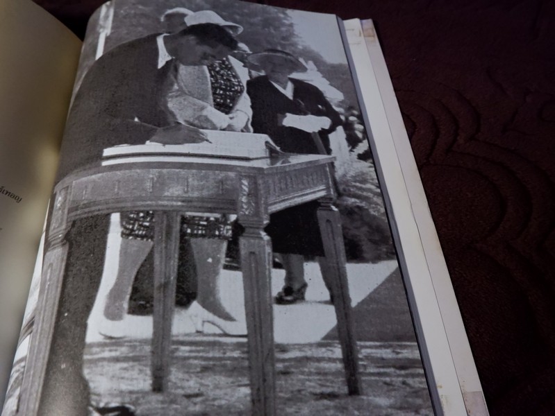 ประวัติเเละการเสด็จต่างประเทศ ของ พระบาทสมเด็จพระเจ้าอยู่หัว ภูมิพลอดุลยเดช