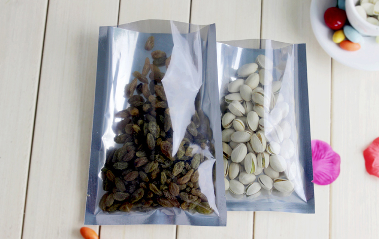 ถุงแบนหน้าใส หลังฟอยล์ ซีล 3 ด้าน (เมทัลไลท์)