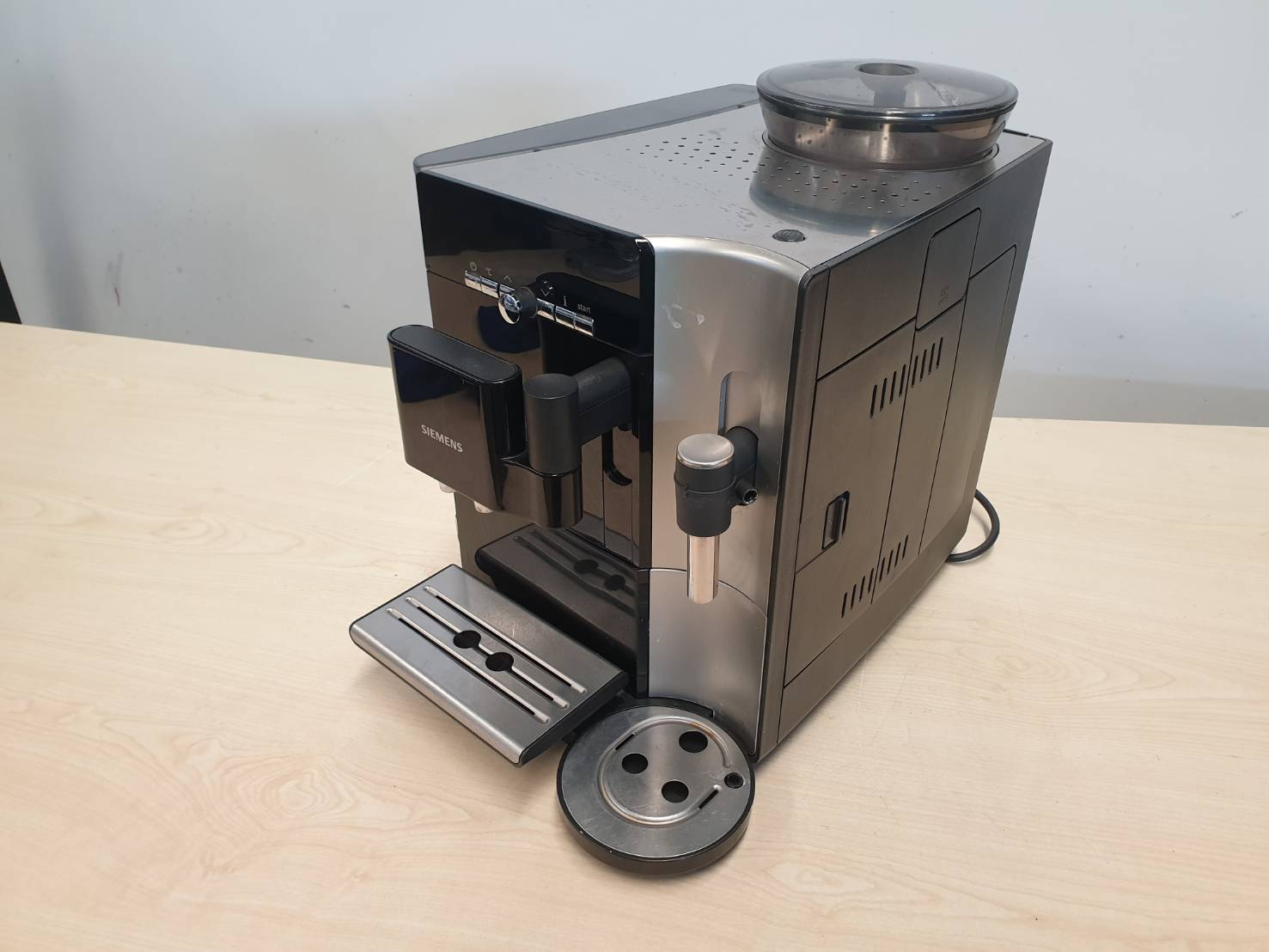 เครื่องชงกาแฟ SIEMENS EQ.7
