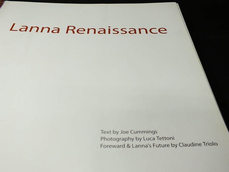 Lanna Renaissance by Joe Cummings & Luca Tettoni hardcopy copyright 2006