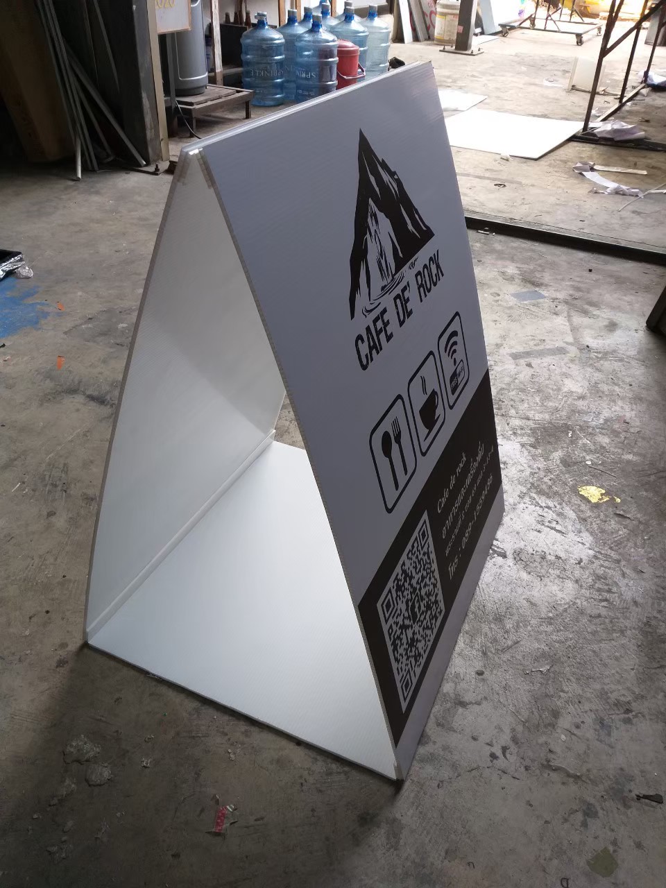 งานป้ายติดสติ๊กเกอร์