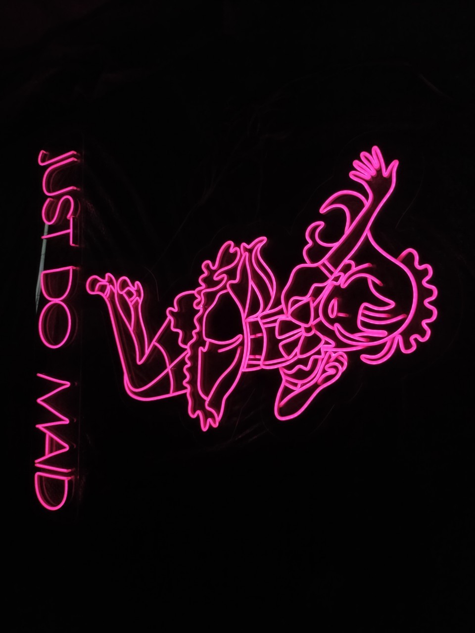 ไฟนีออน เฟค