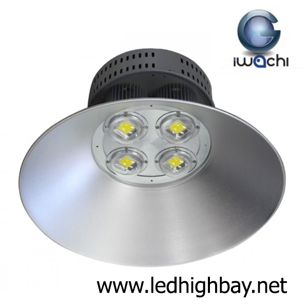โคมไฮเบย์ LED 200w รุ่นมีพัดลมระบายความร้อน ยี่ห้อ Iwachi (แสงส้ม)